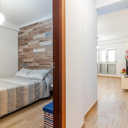 Flatguest Sardina's Beach +pool +2bdr +wifi Апартаменты
